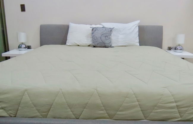 Palmarena Rooms and Residences - Long Stay Comfort with Parking, Sauna, Gym and Pool (Steps from 5th Avenue) - Foto 6