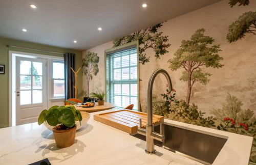 Commandery Vaults - Luxury Apartment in City Centre with SKY TV - Foto 70