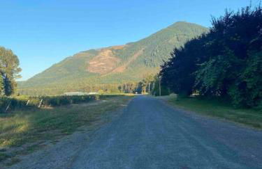 Riverfront Getaway on the Wild and Scenic - Foto 49