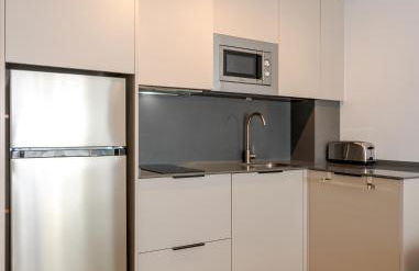 WintowinRentals Modern Apartment with Private Indoor Patio in Málaga - Foto 19