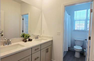 Beautiful Roseville Home - Quiet Neighborhood - Near Galleria Mall - Foto 4