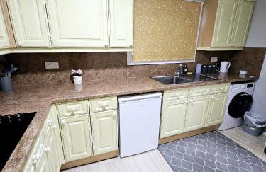 A-N-G Apartments - Parking EV 22kW by the Beach, Canoe Lake & South Parade Pier - Foto 55