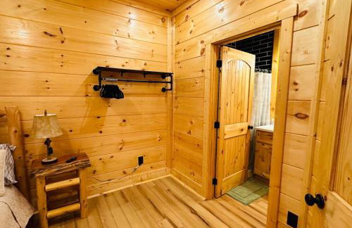 Bourbon Retreat With Hot Tub-9 - Foto 18