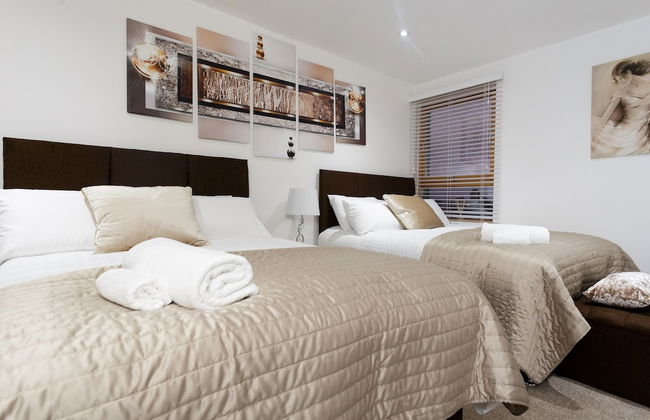 Live in Leeds Sky Penthouse - Photo 22