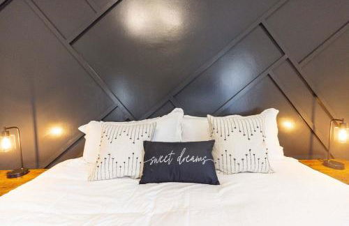 Jennifer's Stylish & Modern Broadway Getaway - Foto 12