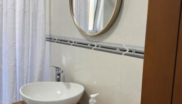 Apartamentos do Triângulo - Photo 4, towels