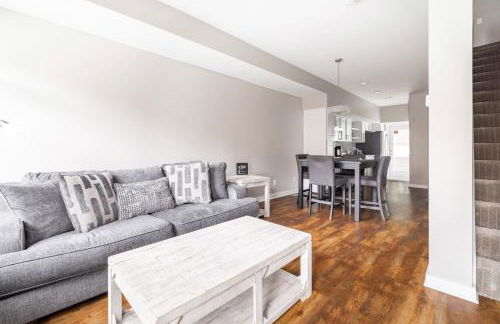 Luxury Downtown Townhome Unit 5 - Photo 1