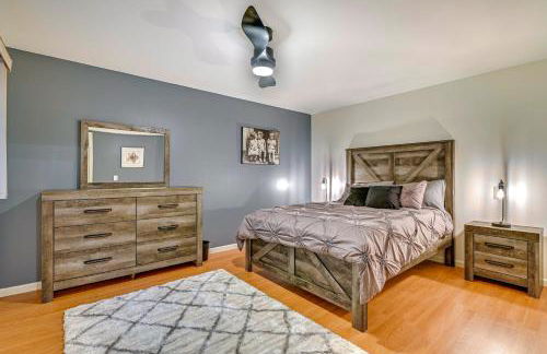 7 Mi to Skiing Lake George Home with Large Patio - Foto 32