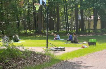 Cedaroma private Home in Resort to relax in the northwoods - Photo 9