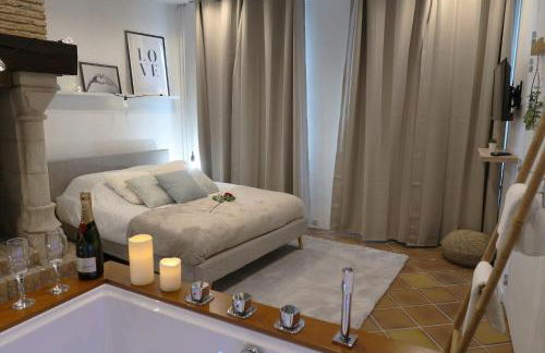 La Suite, love room, Grand Jacuzzi, port de plaisance de Saint Valery En Caux - Foto 4