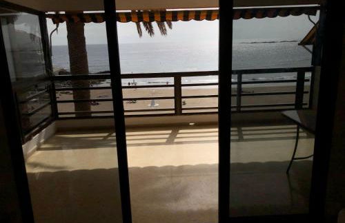 Espectacular en primera línea de la playa - Foto 31