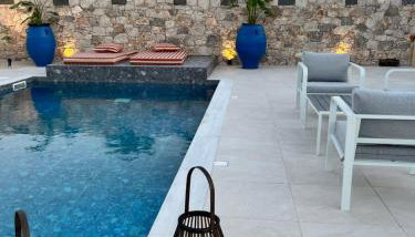 Cora May Central Villa with private pool 200m to the beach - Foto 4