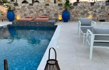 Cora May Central Villa with private pool 200m to the beach - Foto 4