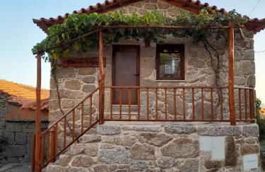 Casa Largo S Lourenço e Casa da Videira - Photo 13