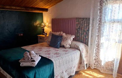 Encantadora casa con piscina privada y chimenea - Foto 38