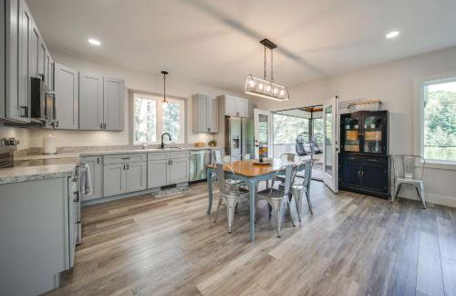 Waterfront Home with Kayaks, Trails and Petting Zoo! - Photo 7