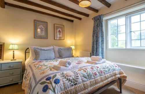 Beautiful 2 Bedroom Cottage in the Cotswolds - Photo 67