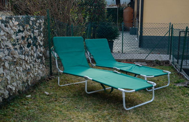 Scarlet Apartment with Garden - Photo 29