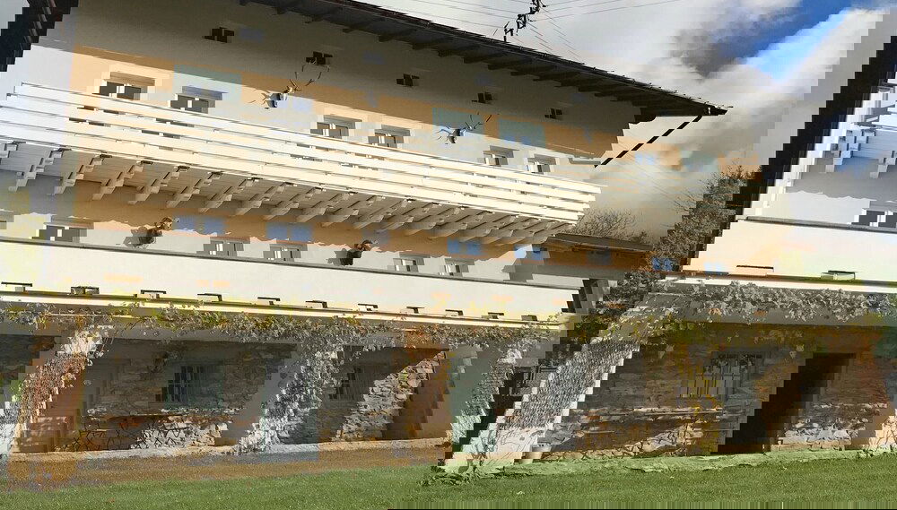 Spacious Villa near Forest in Buchet - Foto 1