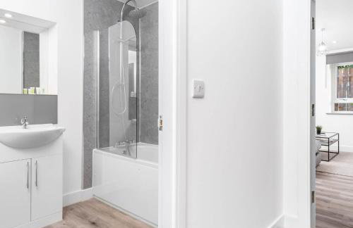 Stylish 2 Bedroom Apartment - Balcony - Parking - Netflix 3MC - Foto 26