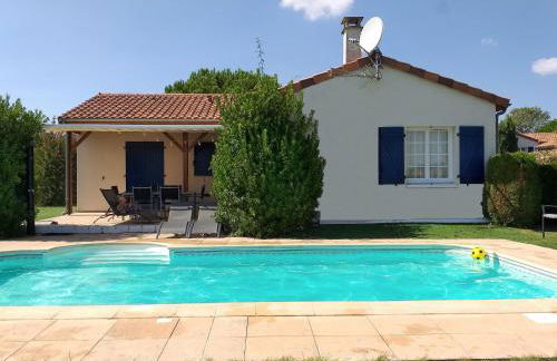 Villa with garden near beautiful golf course - Foto 1