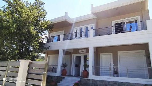 Almira Ghouse - Foto 1