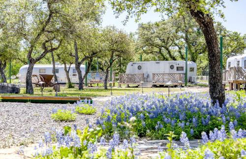 Charming Luxurious Airstream Beautifully Design with Indoor Bath in Texas - Foto 18