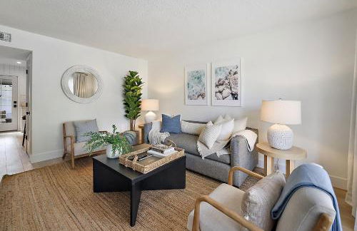 The Augustine - Steps to Downtown w King Bed - Foto 16