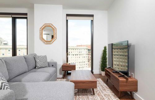 Back-Bay Lux Central 2BR Condo with Rooftop and Parking - Foto 17