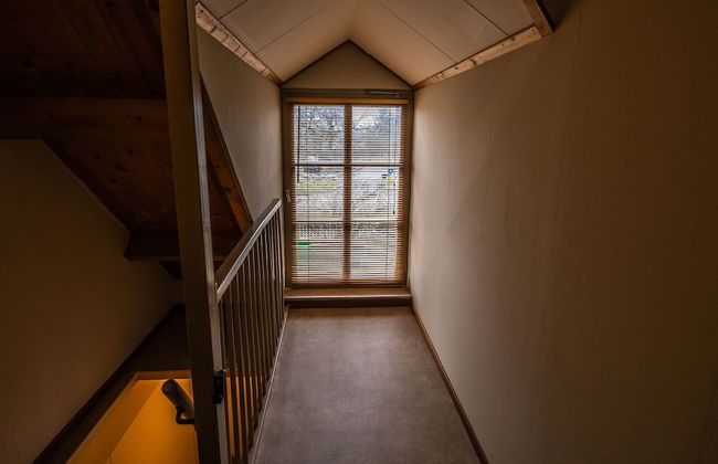 Superb Holiday Home on a Mini Campsite Near the Beach - Photo 15