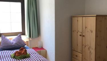 Pension Gambrinus - Foto 4, wardrobe