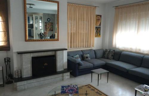 ΤΟ σπίτι ΤΟΥ ΓΙΩΡΓΟΥ - Foto 2