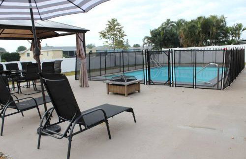 Rotonda Pool Oasis Near Beaches - Sleeps 9 - Foto 51