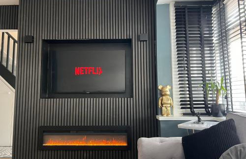 Stunning Open Plan 3 Bedroom House - Photo 13