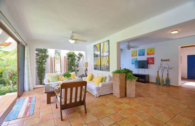 Beach Villa in El Portillo Sleeps 12 - Foto 20