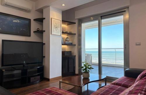 RIVIERA PALACE - TRILO SEA FRONT- Premium Villas - Foto 6