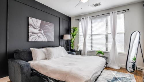 Stylish 2B2B Near Toyota HQ The Star Legacy West 2359 - Photo 3