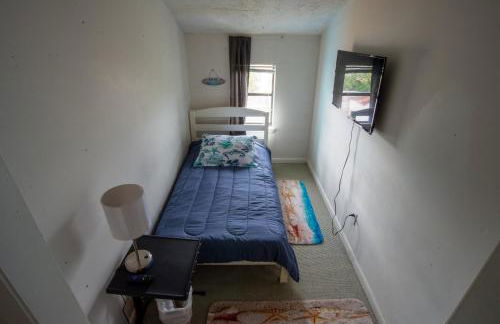 OceanView Oasis - Relax with Hot Tub, Breakfast, Fire Pit & Putting Green! - Foto 21