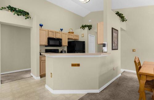 1061 Lake Berkley 4 Bed with Pool&Spa - Foto 20