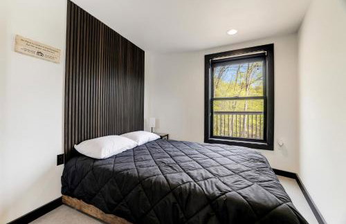 Skyline Yurt: Hot Tub~Wood Stove~WiFi~EVcharger - Foto 21