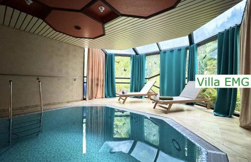 Luxury Ferienhaus Spa Villa Gernsbach mit Pool, Sauna, Garten, Kamin bis 22 Personen - Foto 9