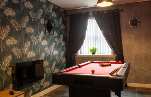 Getaway Accommodation with Pool Table and Jacuzzi! - Foto 10