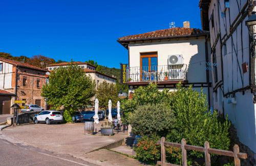 Apartamentos El Puente - Photo 2