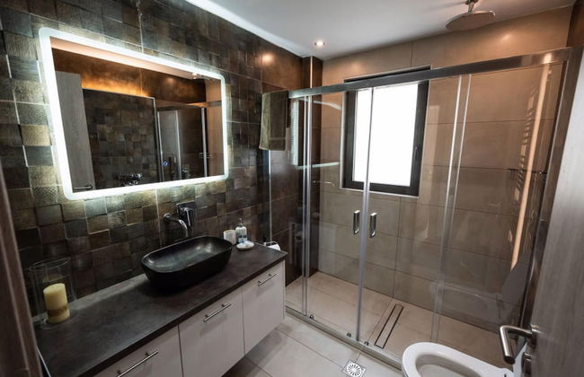 Serenity Suites Sea View 4 - Photo 4