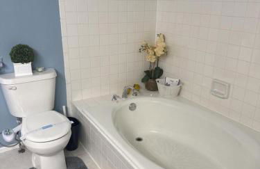 Townhouse with High Speed WiFi & Free Parking - Foto 17