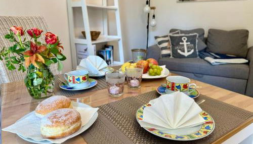 SeeLund - Meeresrauschen lauschen - ruhiges sonniges Apartment mit Garten und Terrasse nahe Strand und Ostsee - Foto 2, furniture