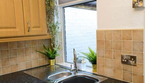 Delightful 2 bed town centre house, sleeps 4 - Foto 3