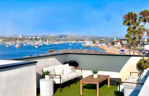 Luxury Ocean-View Rooftop | Steps to Beach | A/C - Photo 28