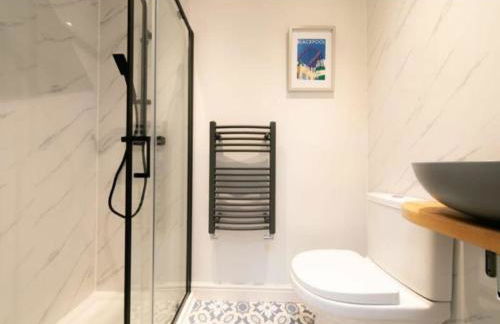 Beautifully styled Home with Garden - Foto 13