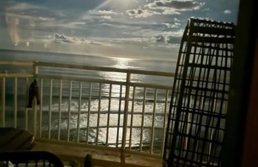 Penthouse Beach Oasis 704 Lovely Daytona ocean front incredible ocean view - Photo 35